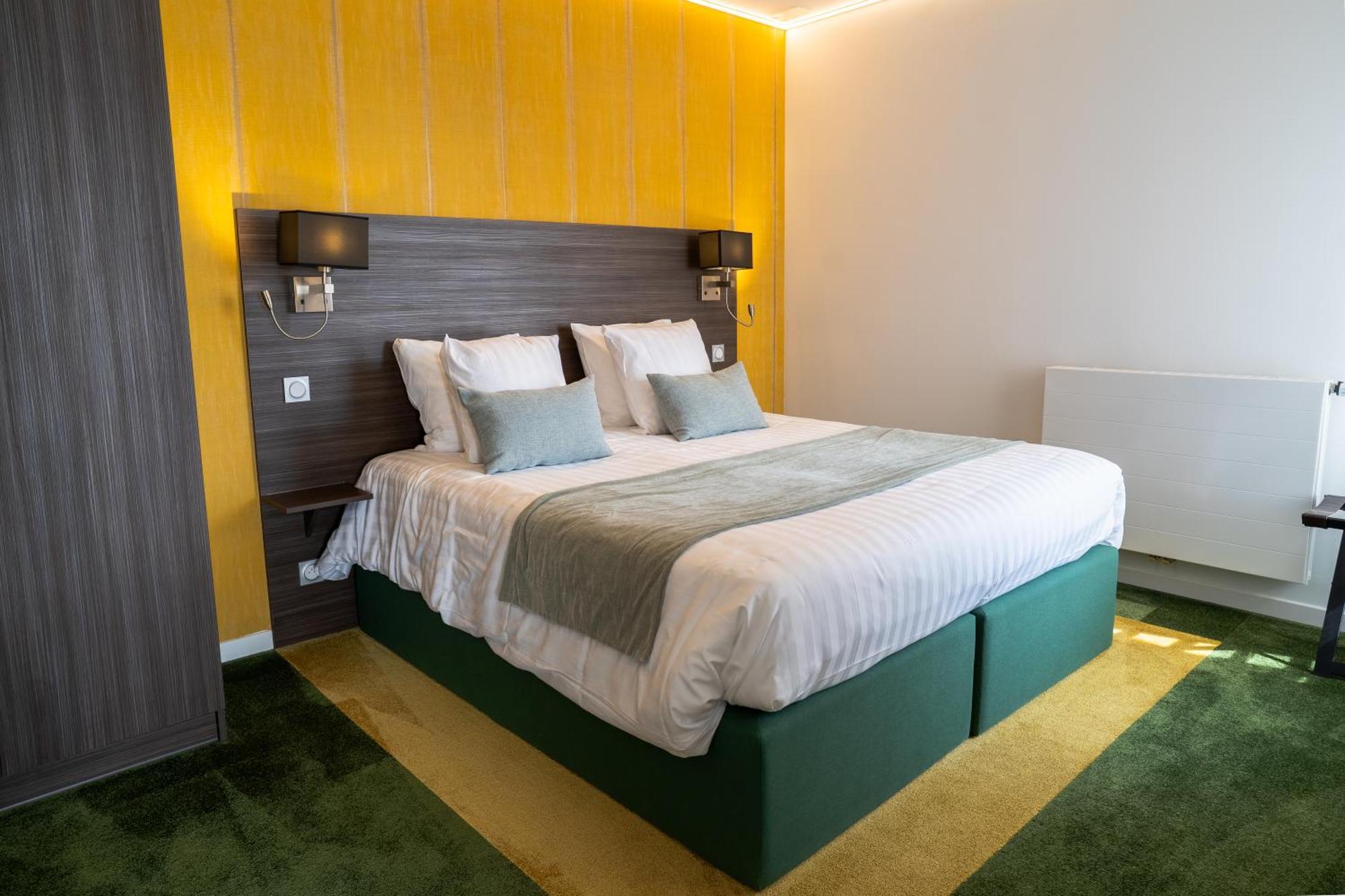 Hotel Le Manoir Du Roselier เปลแรง ภายนอก รูปภาพ